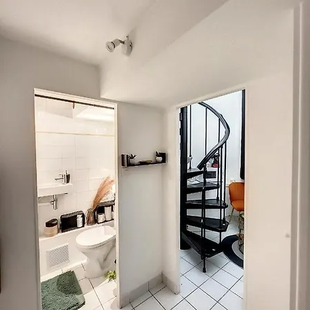 Au Grasl Un דירה *